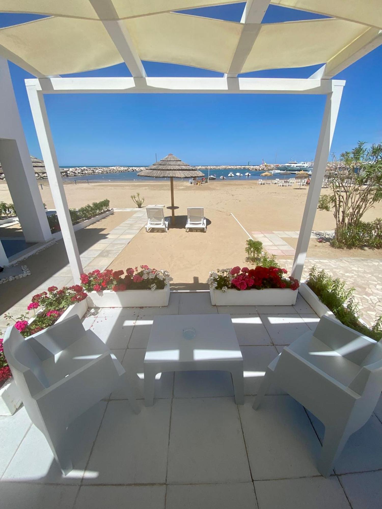 Marina Bay Beach Hotel Peschici Kültér fotó